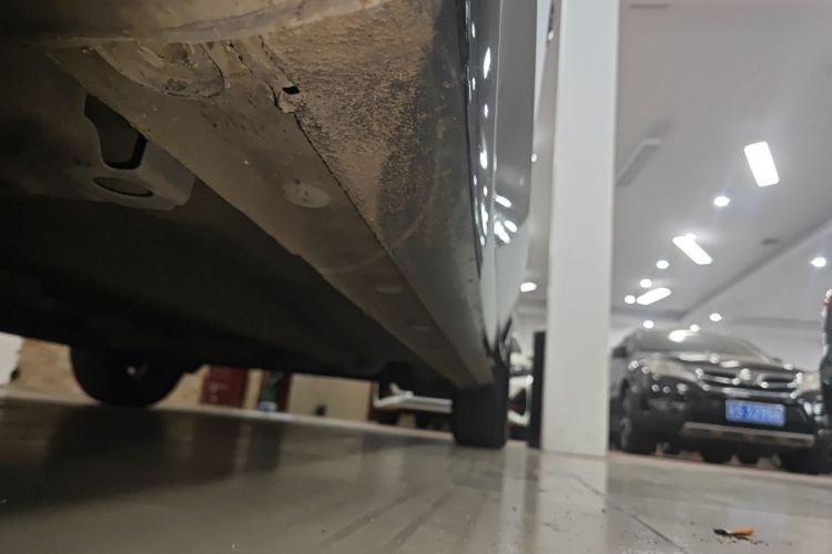 吉利汽车 帝豪 2025款 第4代 1.5L CVT尊贵型局部细节9002