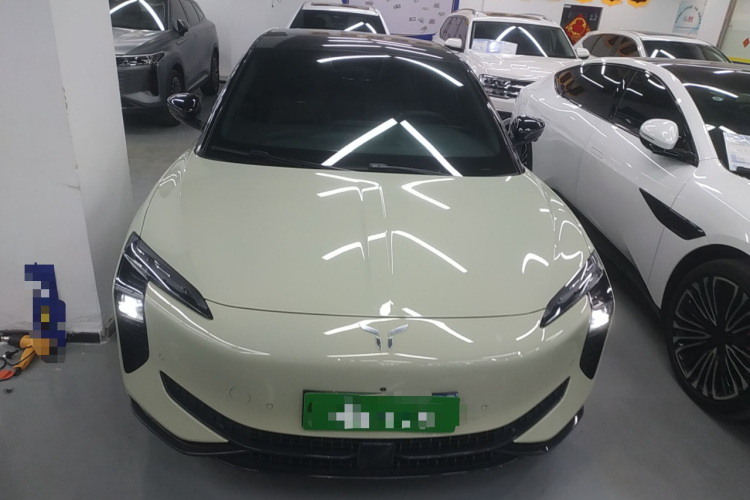 红旗EH7 2024款 690 Pro车身外观2