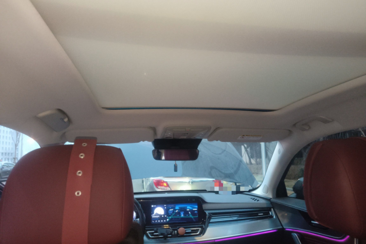 红旗HS5 2023款 2.0T 四驱旗享Pro版中控内饰22