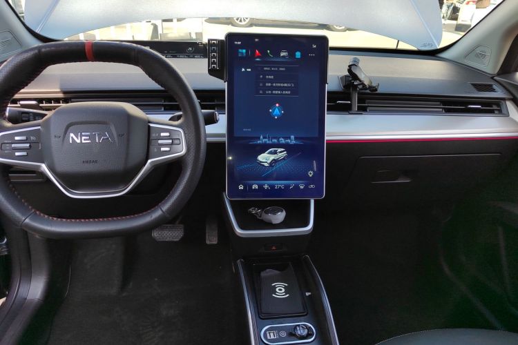 哪吒汽车 哪吒V 2021款 长续航娱乐版升级型局部细节16