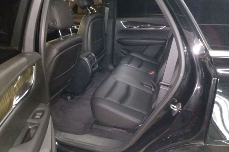 凯迪拉克XT5 2018款 28E 四驱技术型中控内饰21