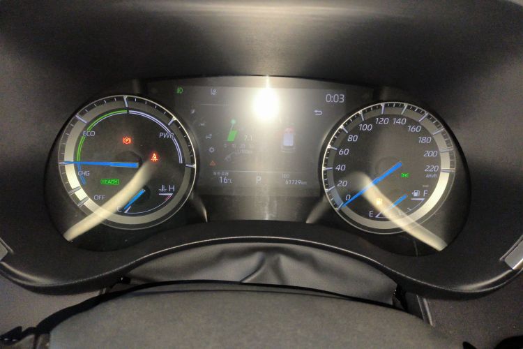 丰田 汉兰达 2022款 双擎 2.5L 四驱豪华版 7座局部细节14