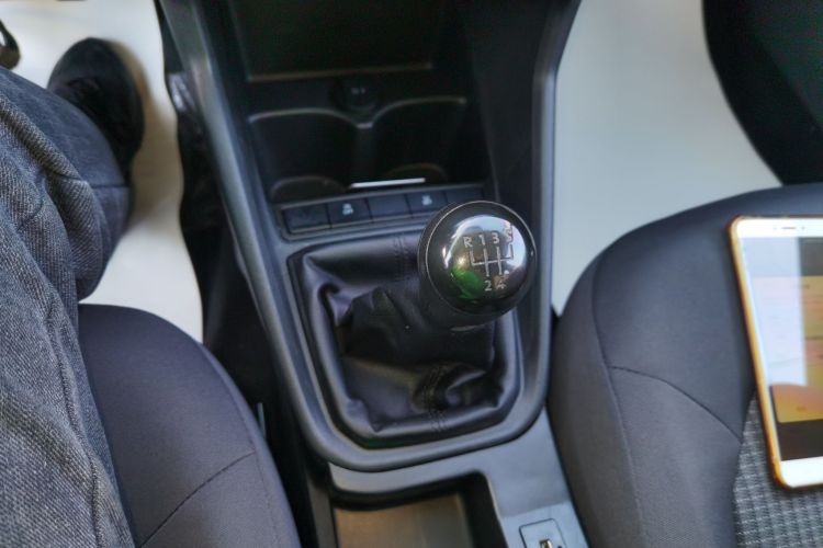 大众 桑塔纳 2019款 1.5L 手动风尚版 国VI局部细节18