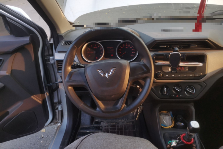 五菱汽车 五菱宏光 2019款 1.5L S标准型国VI LAR局部细节13