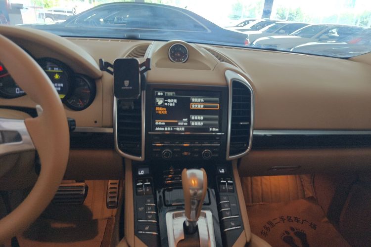 保时捷 2011款 Cayenne 3.0T中控内饰16