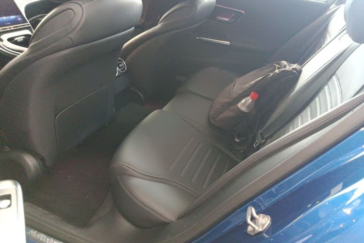 奔驰C级 2022款 C 200 L 运动版中控内饰7004