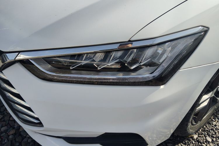 比亚迪 秦Pro 2020款 超越版 1.5TI 自动尊贵型局部细节36