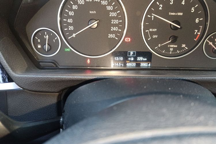 宝马3系 2016款 320Li 时尚型中控内饰15