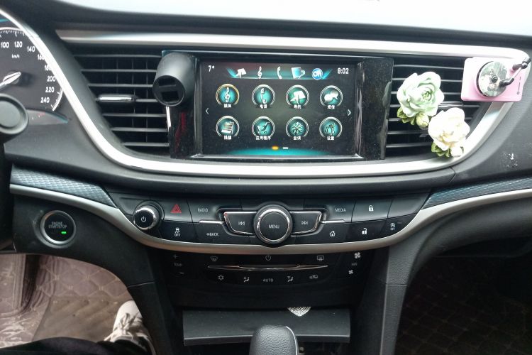 别克 阅朗 2019款 18T 自动互联旗舰型 国V中控内饰16