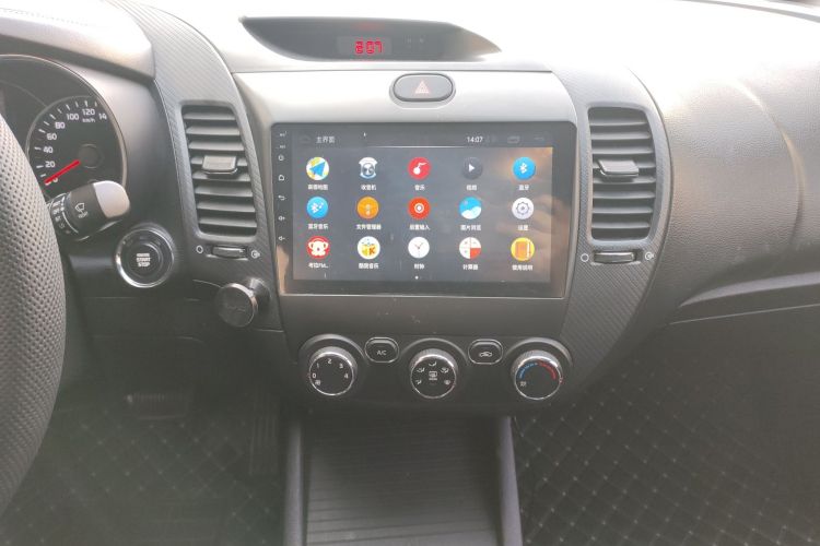 起亚K3 2017款  1.6L 自动15周年特别版GLS局部细节16