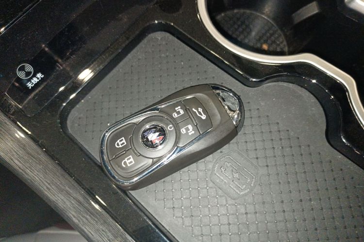 别克GL8 2022款 Avenir艾维亚 六座贤礼版中控内饰7001