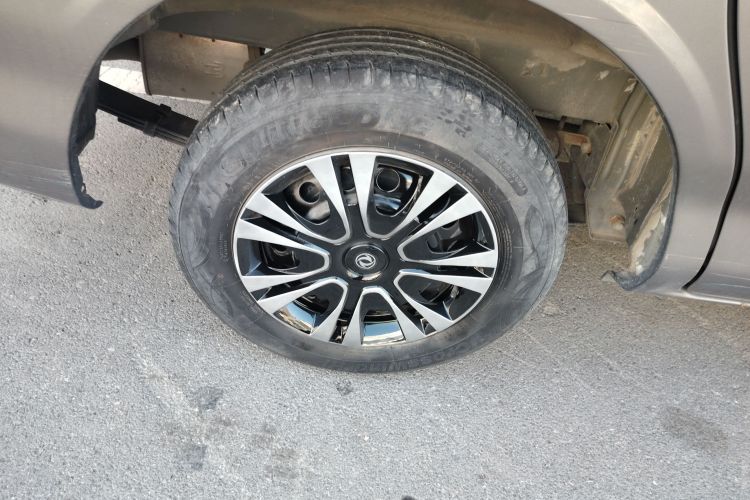 东风风行 菱智 2018款 M3 1.5L 5座基本型车身外观6008