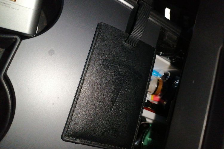 特斯拉 Model 3 2022款 Performance高性能全轮驱动版中控内饰7001