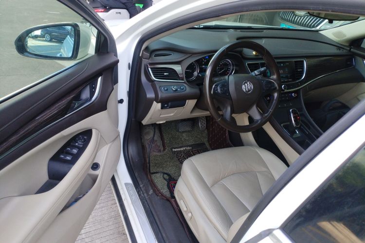 别克 君越 2016款 改款 20T 领先型中控内饰20