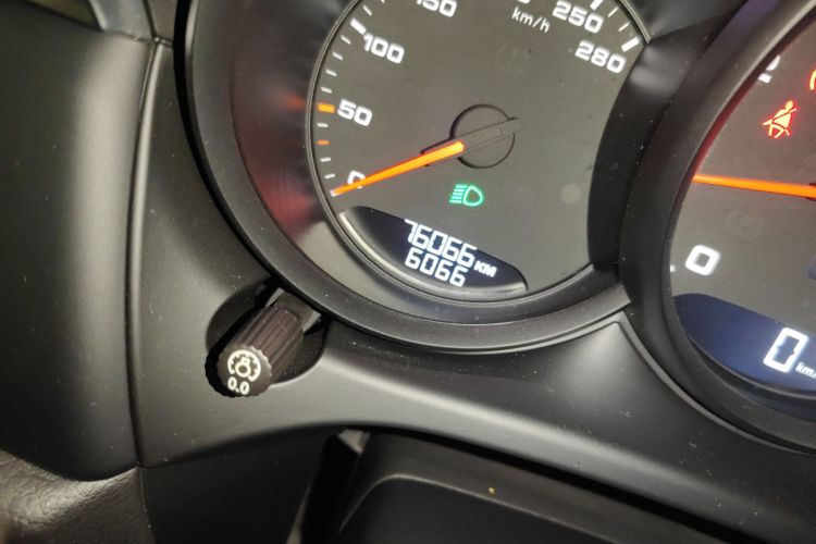 保时捷 2020款 Macan 2.0T中控内饰15