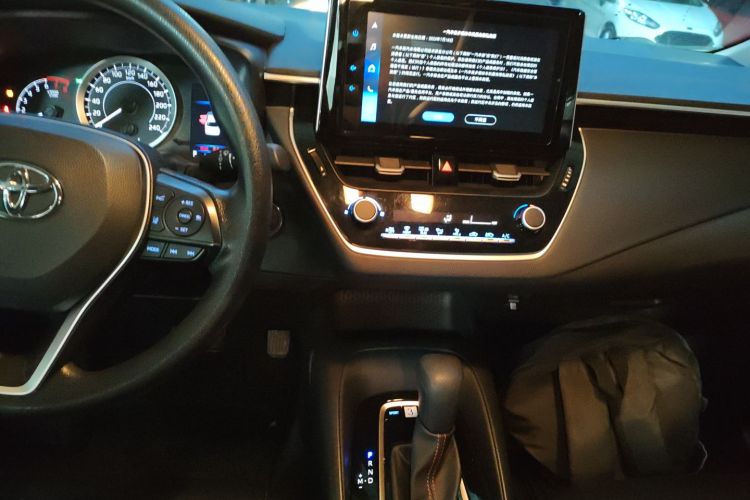 丰田 卡罗拉 2021款 1.2T S-CVT精英PLUS版局部细节16