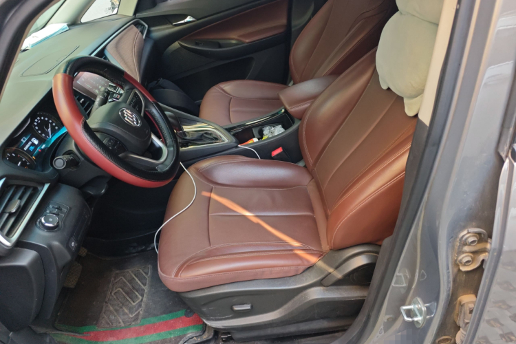 别克GL6 2019款 18T 6座互联豪华型 国V中控内饰19