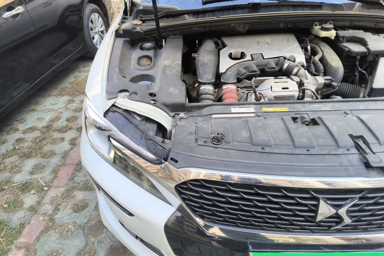 DS 4S 2016款 1.6T 自动智享科技版THP160车身外观6006