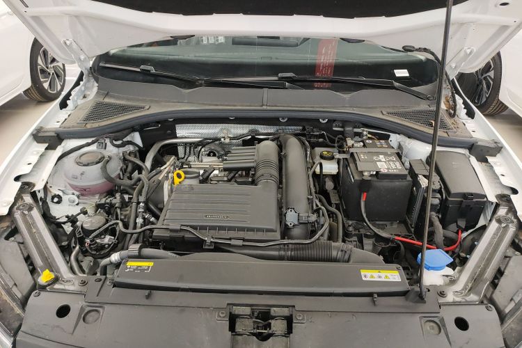 大众 宝来 2025款 200TSI DSG悦行PRO版机舱底盘24