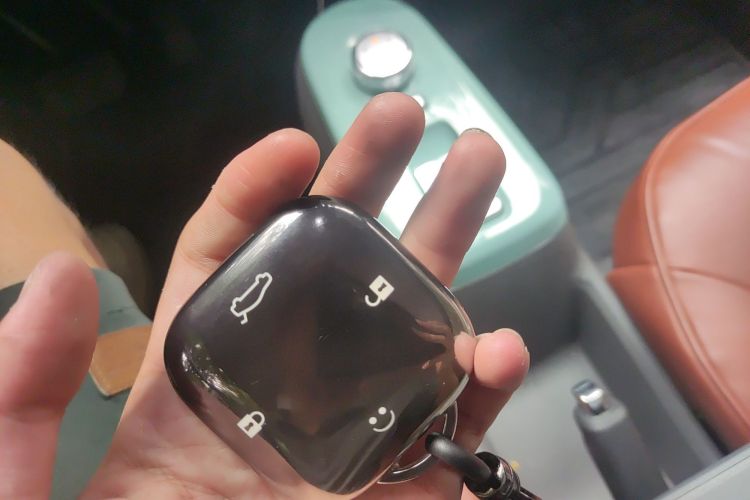 长安启源 长安Lumin 2022款 210km 香甜款中控内饰7001