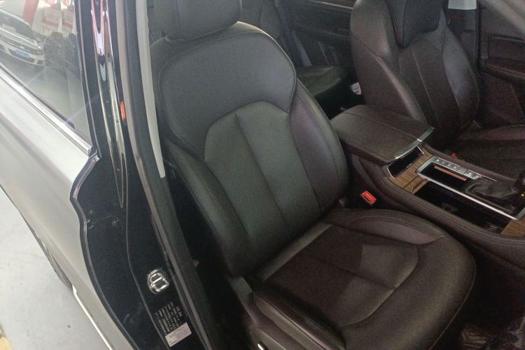 荣威RX8 2018款 30T 智联网两驱至尊版局部细节41