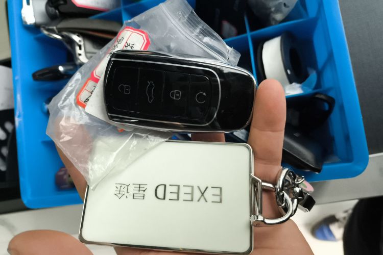 星途瑶光 2023款 400T 两驱优享飞鱼版中控内饰7001