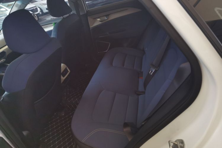 吉利几何A 2021款 Pro 畅享高维续航版 430KM A430平方版中控内饰21