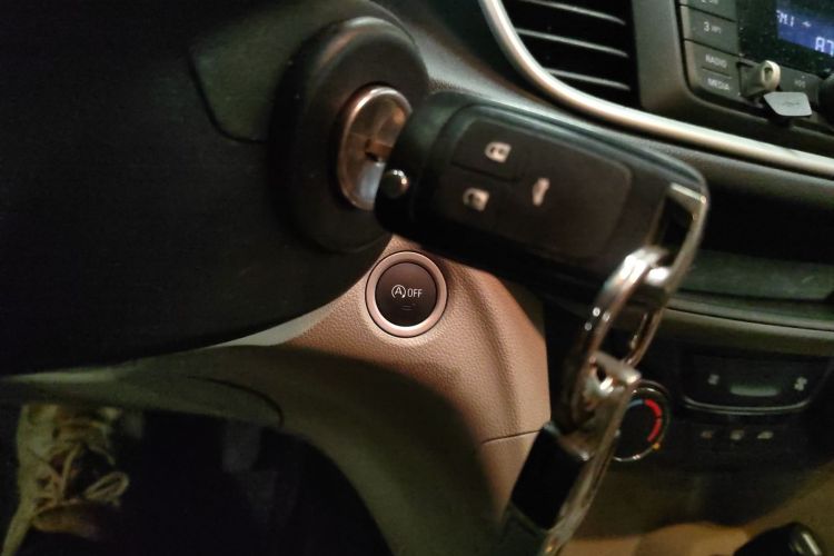 别克 英朗 2015款 15N 自动进取型中控内饰7001