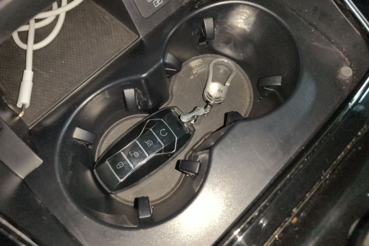 比亚迪 汉 2020款 EV 超长续航版豪华型中控内饰7001