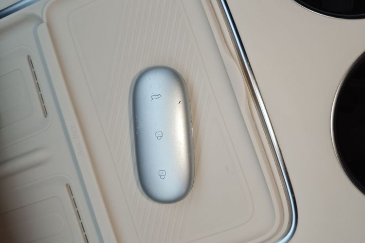 理想汽车 理想L6 2024款 Max中控内饰7001