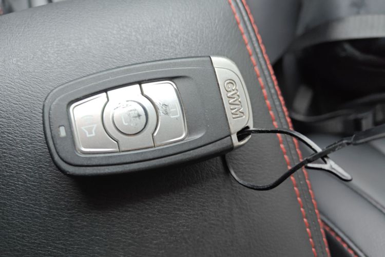 哈弗H6 2017款 蓝标 运动版 1.5T 自动两驱尊享型中控内饰11