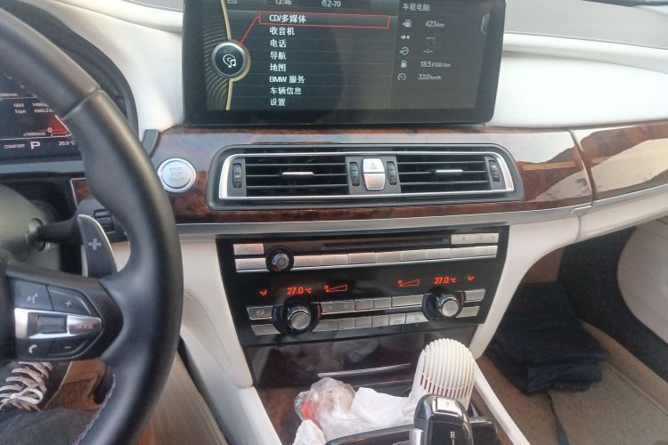 宝马7系 2010款 760Li中控内饰16