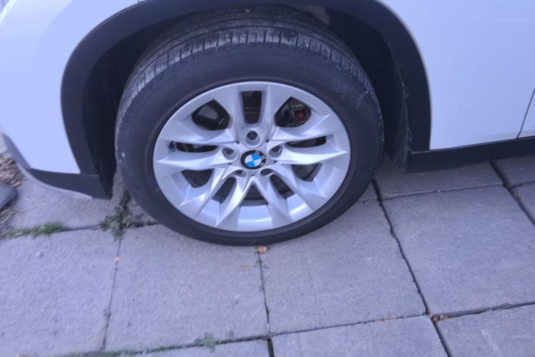 宝马X1 2014款 sDrive18i 领先型车身外观6007