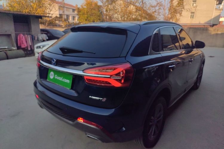 君马汽车 君马MEET 3(美图3) 2018款 1.5T CVT豪华型车身外观6005