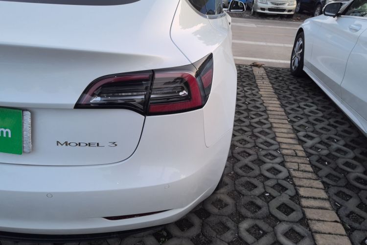 特斯拉 Model 3 2020款 改款 标准续航后驱升级版车身外观9