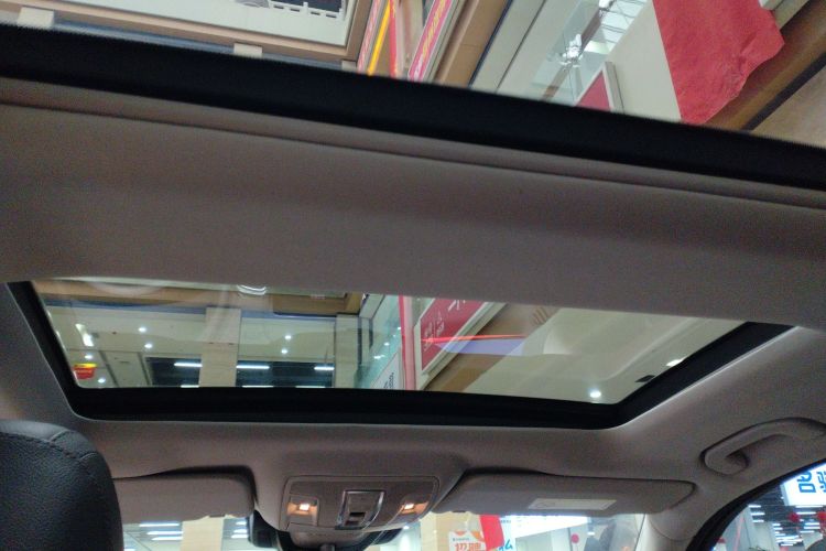 奔驰GLE 2018款 GLE 320 4MATIC 动感型臻藏版中控内饰22