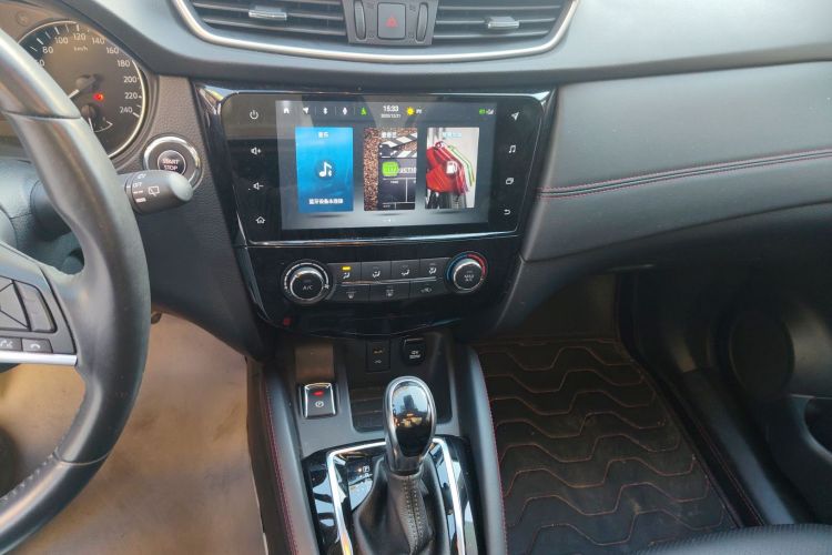 日产 逍客 2021款 2.0L CVT豪华版中控内饰16