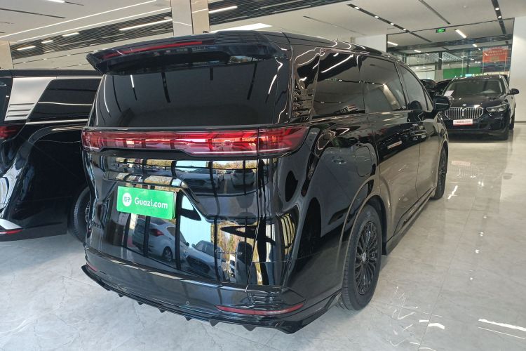 腾势D9 2024款 DM-i 980 四驱尊荣型车身外观7