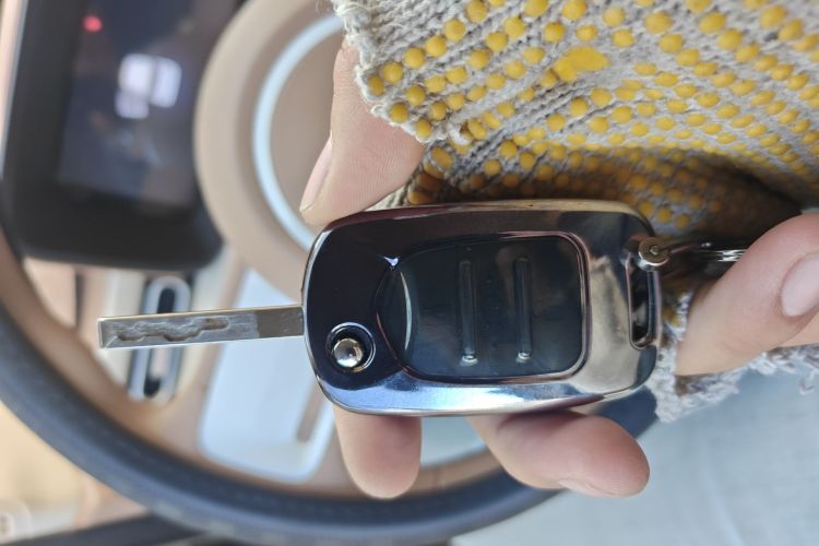 五菱汽车 宏光MINIEV 2024款 第三代 215km 青春版中控内饰11