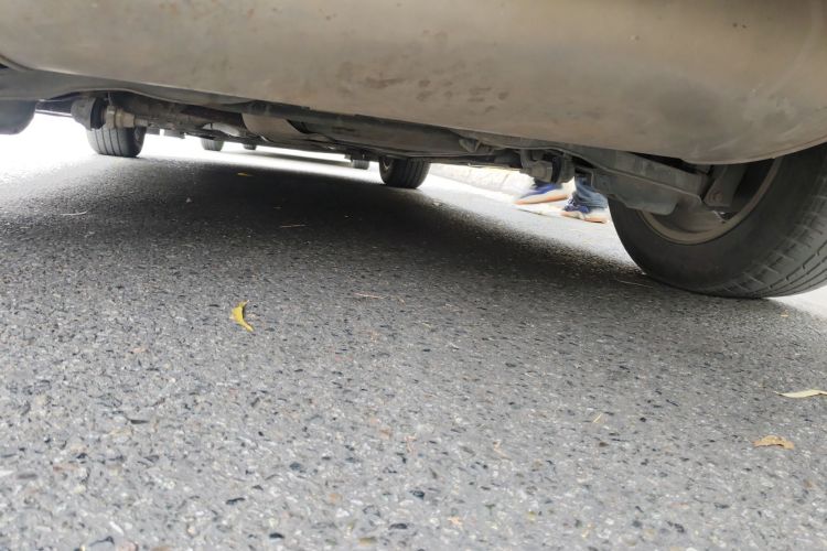 福特 福克斯 2012款 三厢 1.6L 自动舒适型局部细节9009