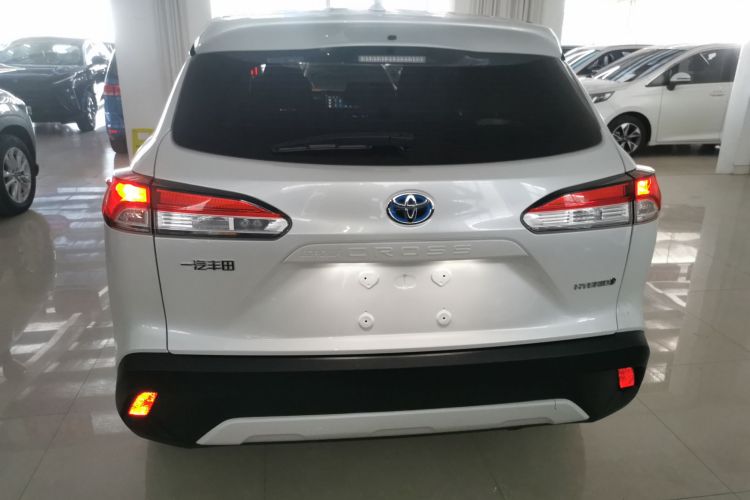 丰田 卡罗拉锐放 2023款 双擎 2.0L 先锋版车身外观6004