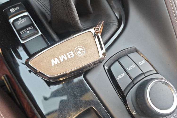 宝马X1 2019款 sDrive18Li 尊享型中控内饰11