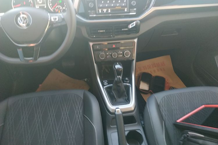 大众 途铠 2020款 1.5L 自动舒适版中控内饰18