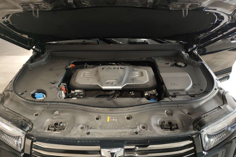 坦克700新能源 2024款 Hi4-T 极致版机舱底盘24