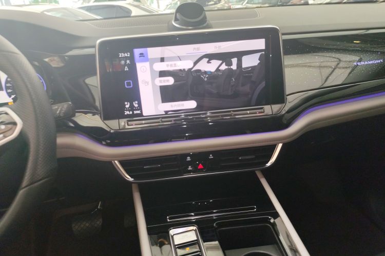 大众 途昂 2023款 530 V6 四驱尊崇旗舰版局部细节16