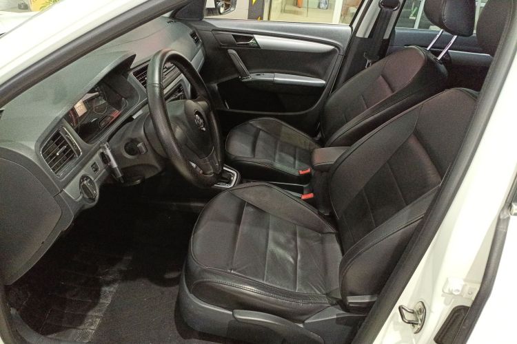 大众 朗行 2013款 1.6L 自动舒适型中控内饰19