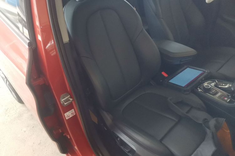 宝马2系旅行车 2016款 218i 运动设计套装中控内饰41