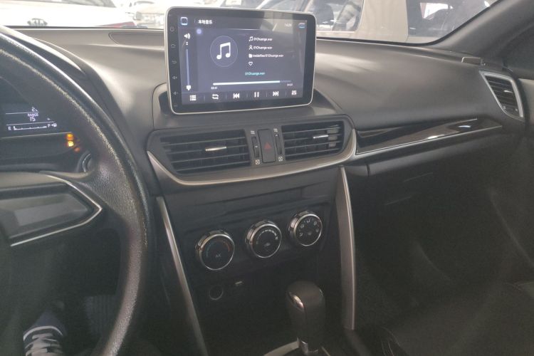 马自达CX-4 2018款 2.0L 自动两驱蓝天活力版 国VI中控内饰7002