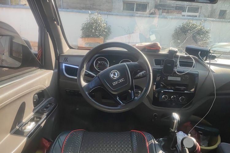 东风御风 御风EM26 2023款 标准版 41.472kWh 河南锂动局部细节13