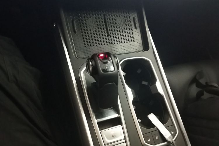 坦克400新能源 2024款 Hi4-T 越野版中控内饰18